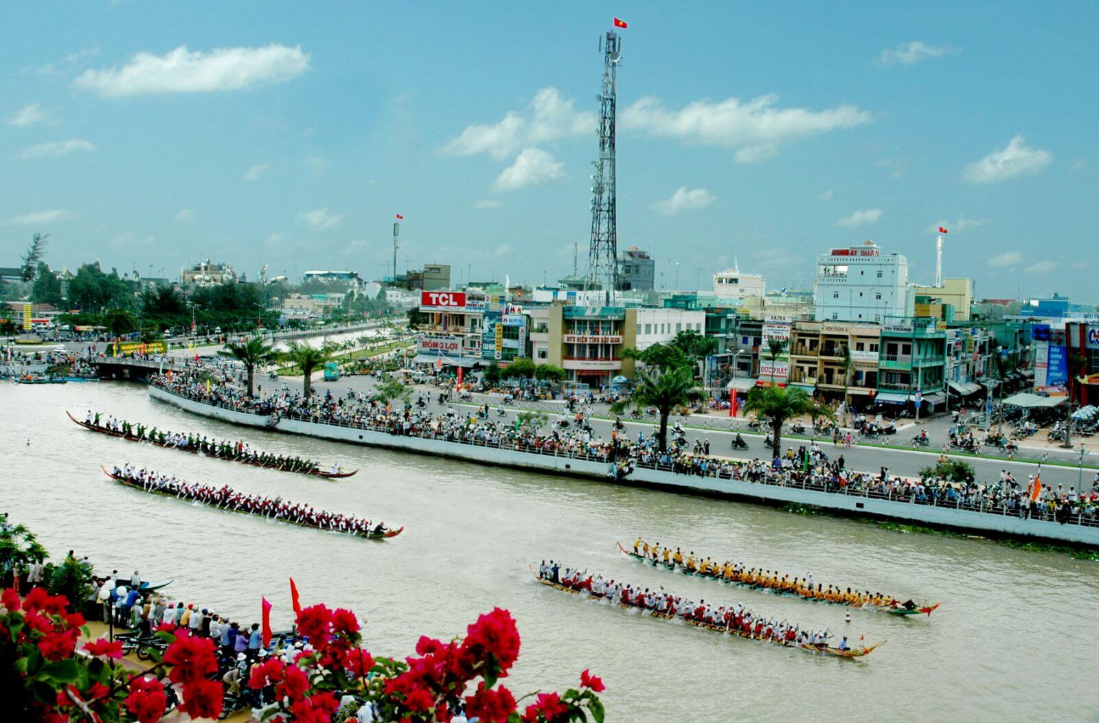 quảng cáo taxi tại hậu giang