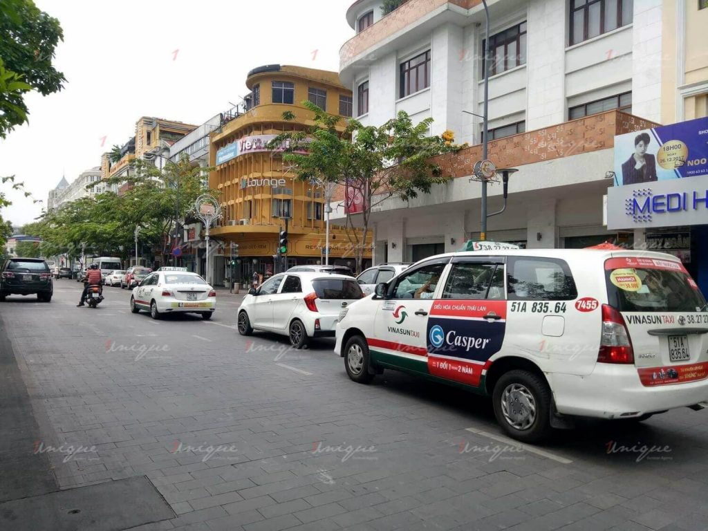 quảng cáo trên taxi vinasun