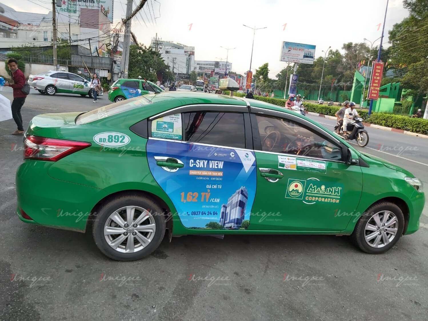 Quảng cáo trên taxi Mai Linh